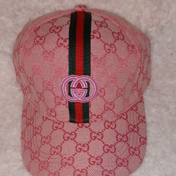 Gucci Pink Monogram Cap with Cherry Stripe Unisex - Picture 3 of 9